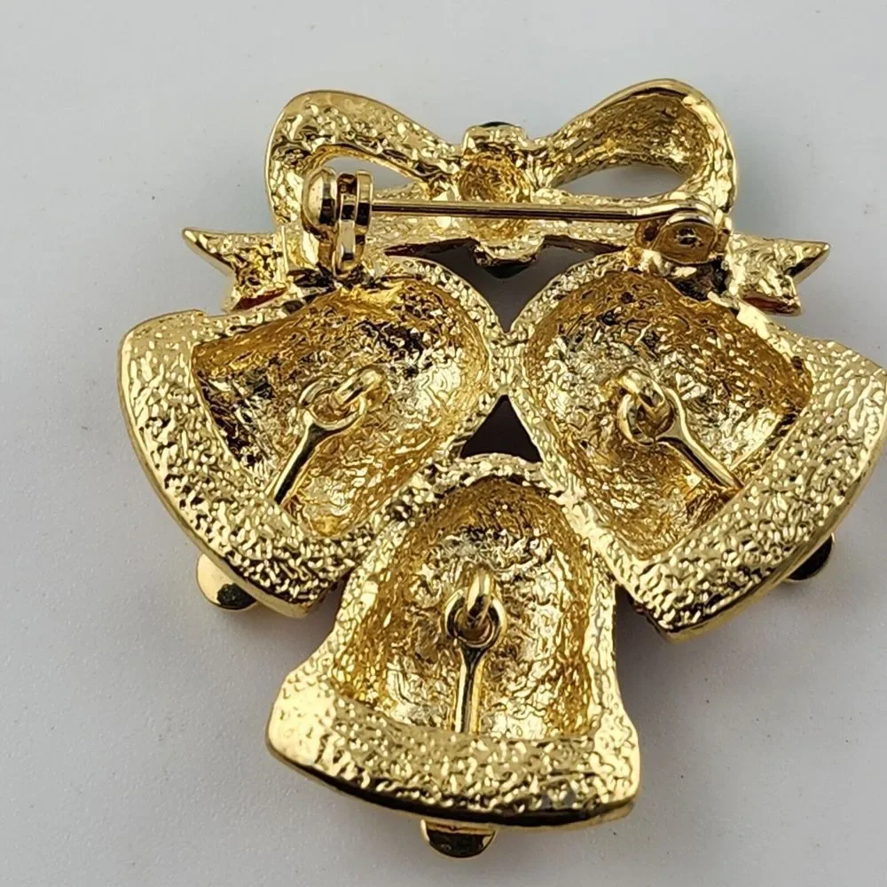 Vintage Articulated Christmas Bells Brooch‎